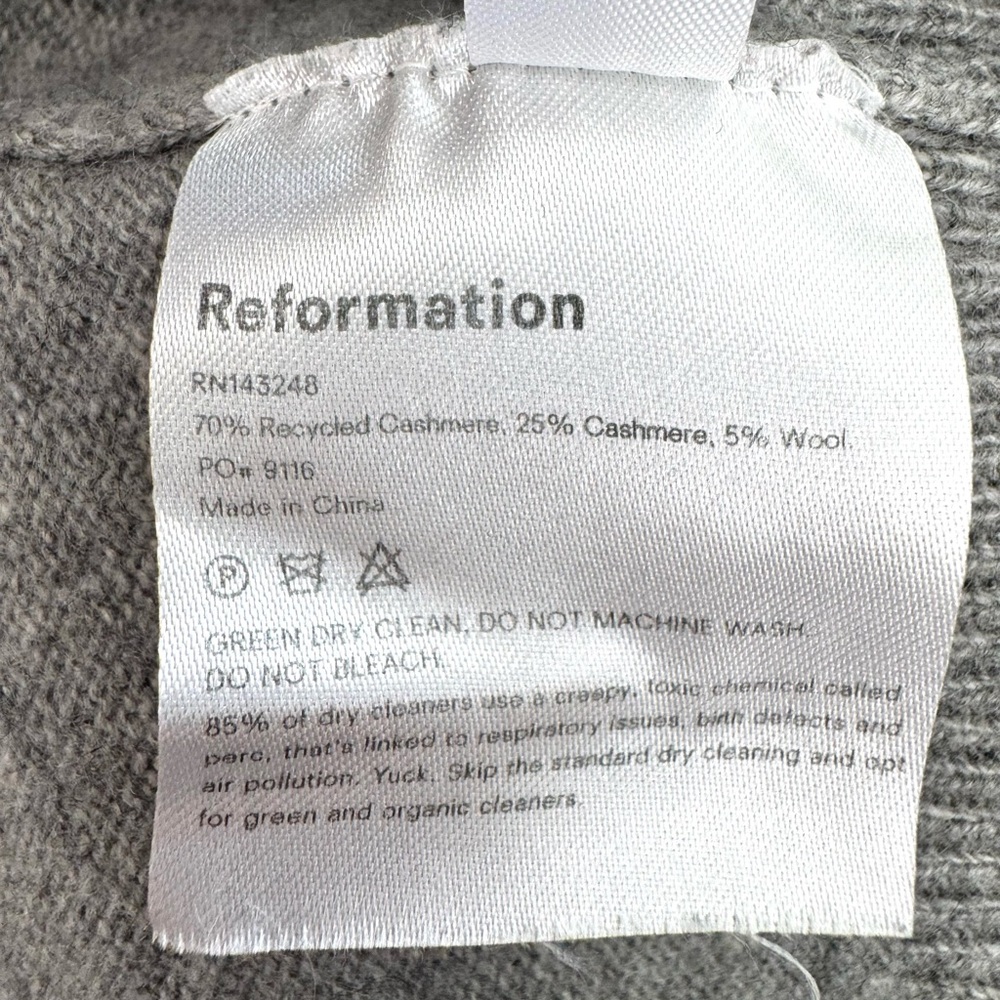 Reformation Gray Cashmere & Wool Sweater in Gray Size S Small V Neck Ribbed - Picture 6 of 6